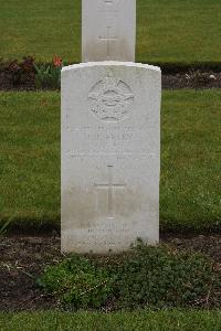 Harrogate (Stonefall) Cemetery - Petry, Leslie Lee